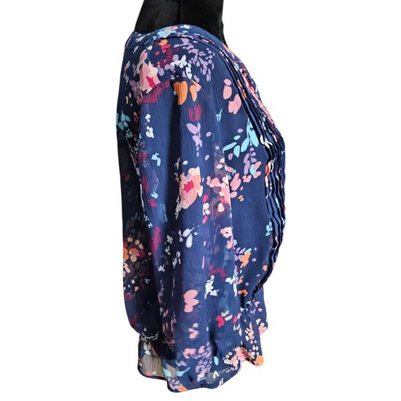 A.N.A. navy blue floral top Size LP - Picture 10 of 12